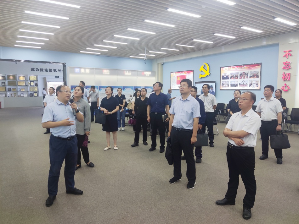 2024年7月17日，市國資委系統(tǒng)在公司開展“三組聯(lián)建”現(xiàn)場觀摩1（公司展廳）_副本